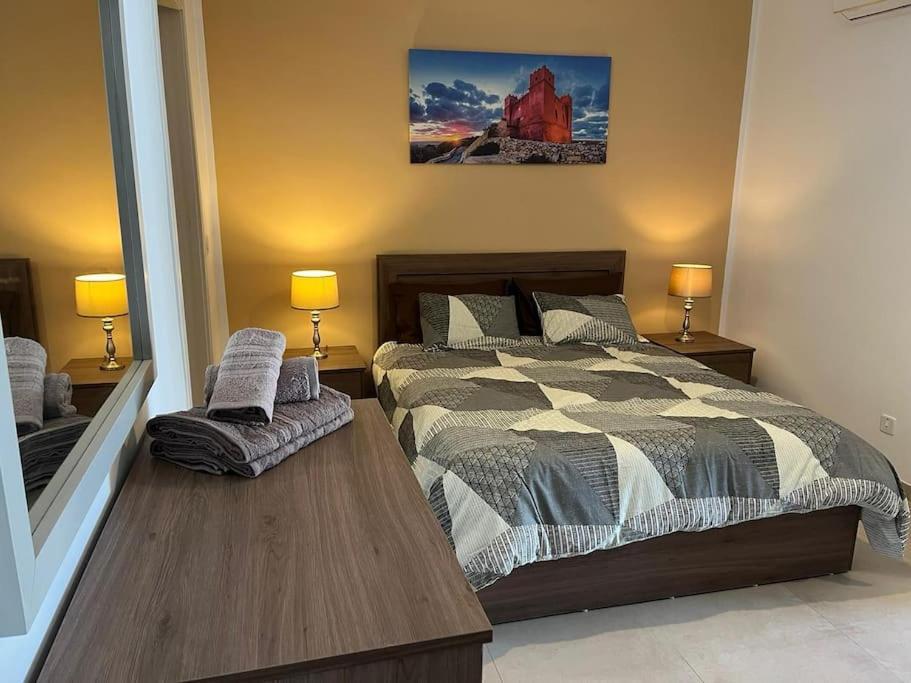 Mediterranea 2 Bedroom Smart Apartment 세인트폴스베이 외부 사진